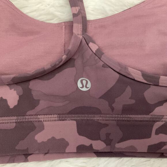 Lululemon Flow Y Purple/Pink Camo Sports Bra - Size 8 - Picture 3 of 5